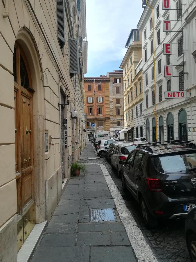 Soggiorno Emanuela Rome Exterior photo